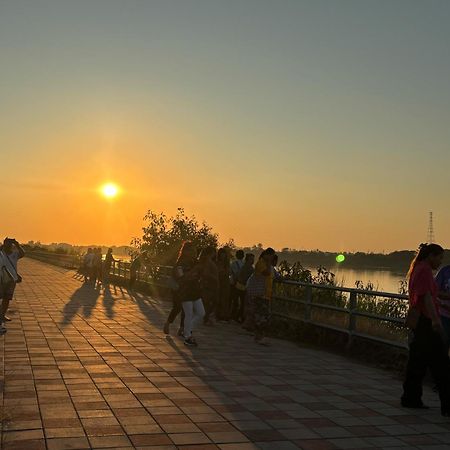 Royal Mekong Riverside Hotel نونغ خاي المظهر الخارجي الصورة