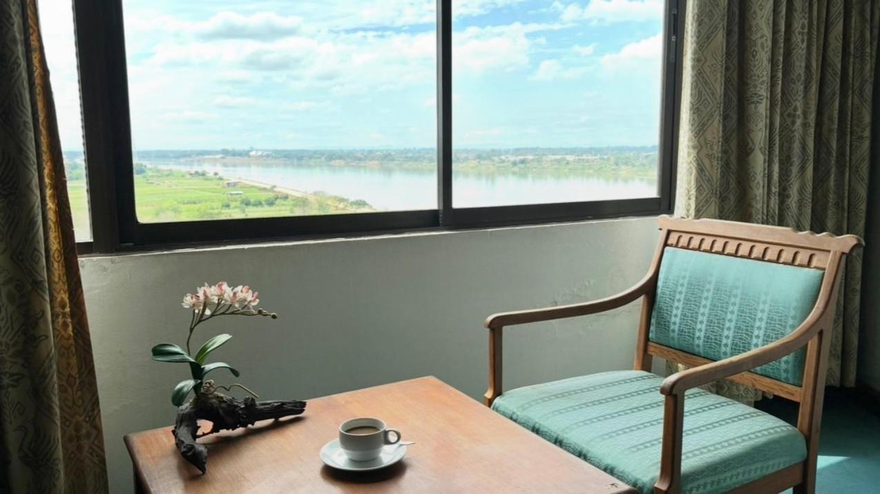 Royal Mekong Riverside Hotel نونغ خاي المظهر الخارجي الصورة